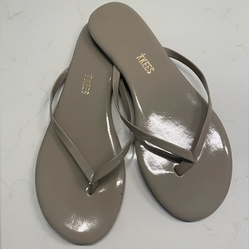 TKEES Glosses Flip Flop, size 8